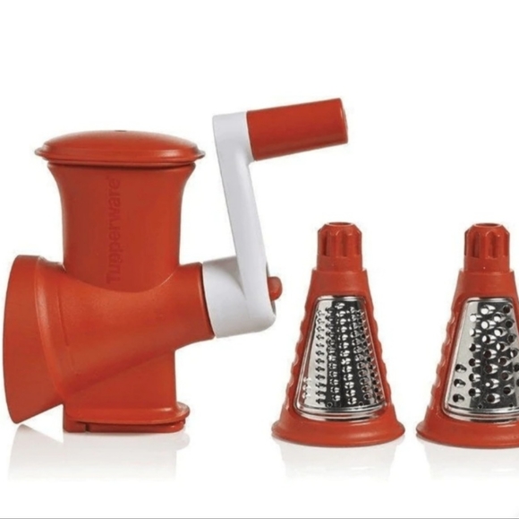 Complete Tupperware fusion master set. - Picture 2 of 4